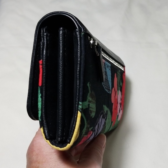 Vera Bradley wallet - Picture 7 of 8
